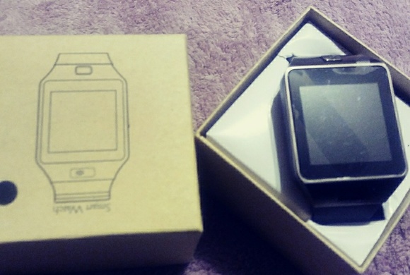 Android Smartwatch - Picture 2 of 3